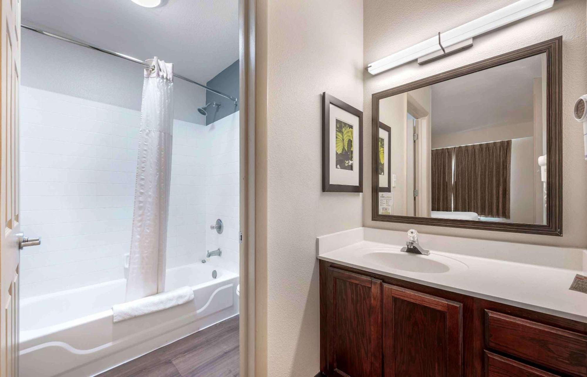 Extended Stay America Suites - Indianapolis - Airport - W Southern Ave Eksteriør billede