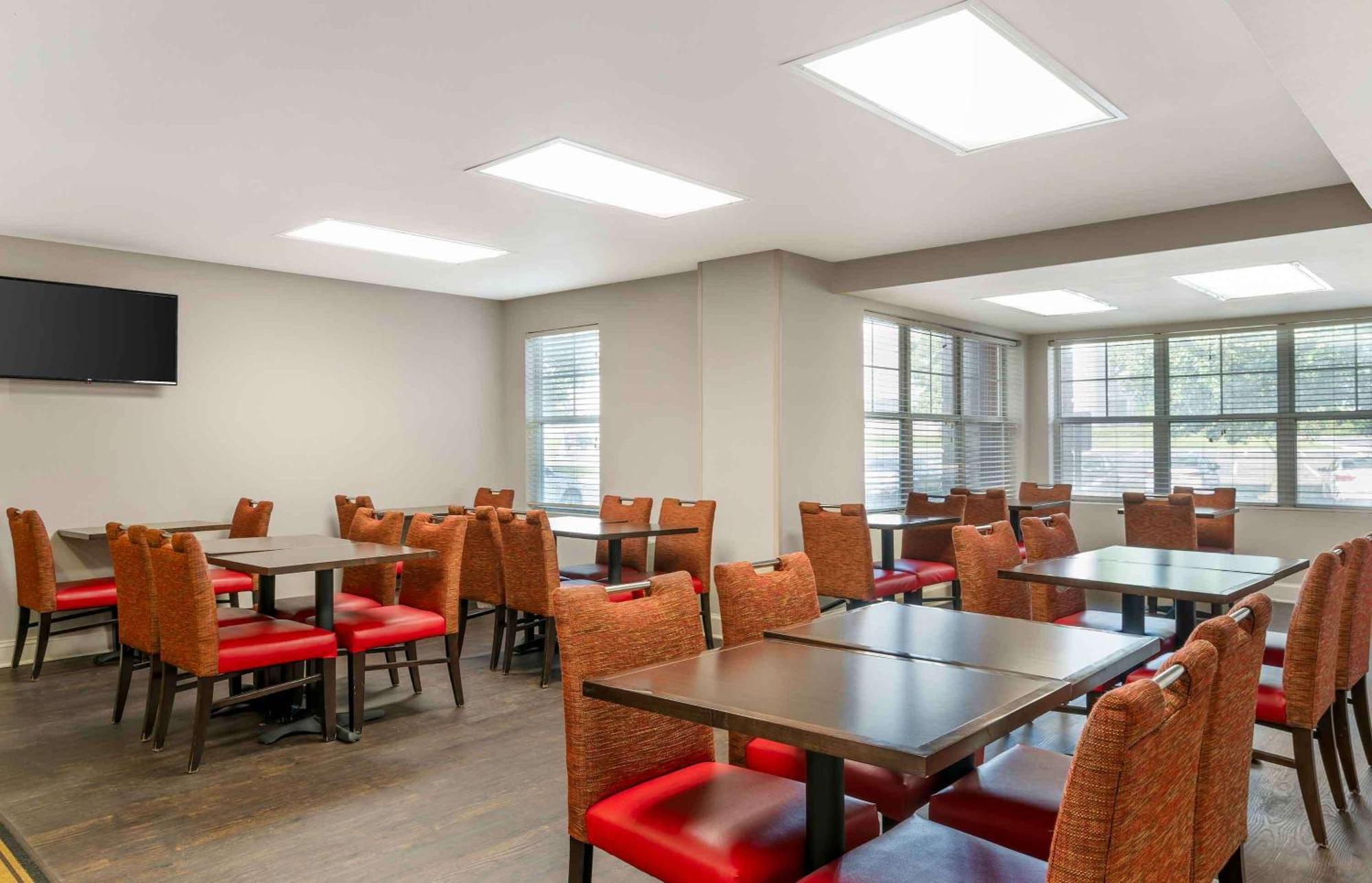 Extended Stay America Suites - Indianapolis - Airport - W Southern Ave Eksteriør billede